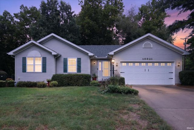 10021 Ashwood Forest Drive, Osceola, IN 46561