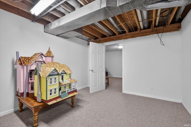 10021 Ashwood Forest Drive, Osceola, IN 46561