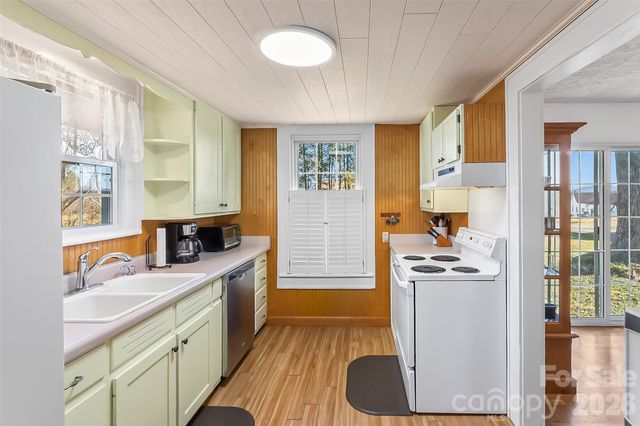 110 Garrison Road, Morganton, NC 28655