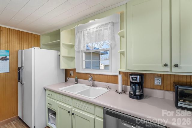 110 Garrison Road, Morganton, NC 28655