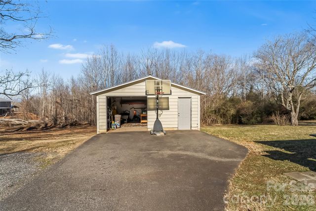 110 Garrison Road, Morganton, NC 28655