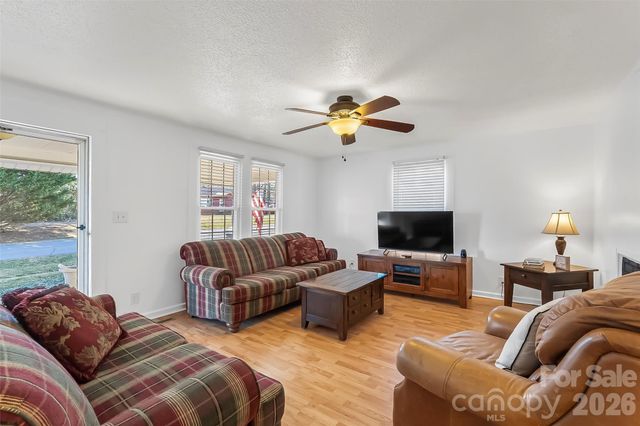 110 Garrison Road, Morganton, NC 28655