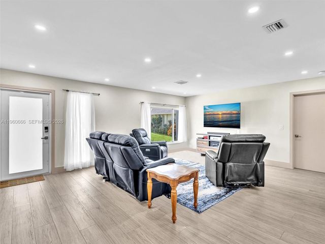 9960 NW 23rd St Room Rental, Coral Springs, FL 33065