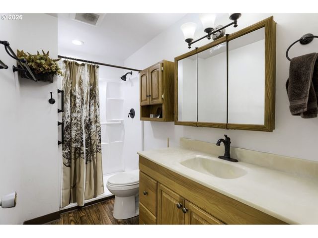 2332 RHODORA St, Forest Grove, OR 97116