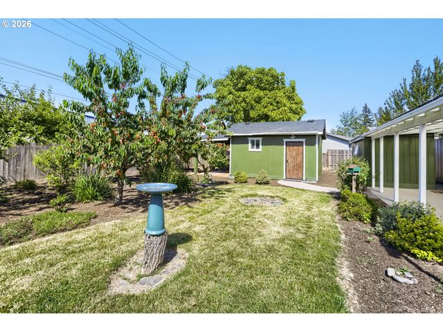 2332 RHODORA St, Forest Grove, OR 97116