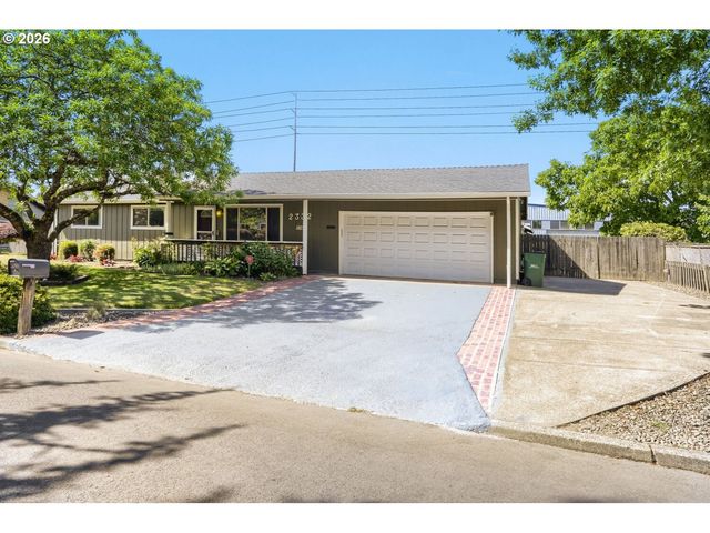 2332 RHODORA St, Forest Grove, OR 97116