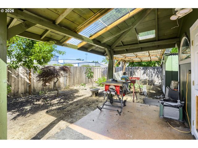 2332 RHODORA St, Forest Grove, OR 97116