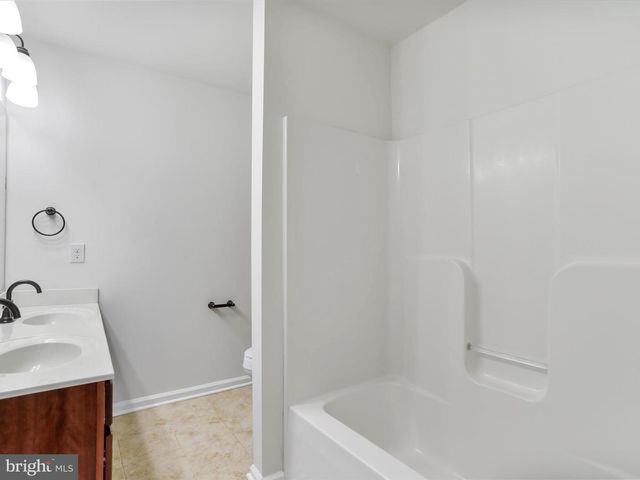 19 MONTAGUE WAY, Inwood, WV 25428