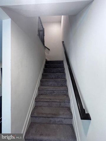 2429 DRAKE LN, Fredericksburg, VA 22408