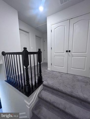 2429 DRAKE LN, Fredericksburg, VA 22408