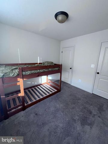 2429 DRAKE LN, Fredericksburg, VA 22408