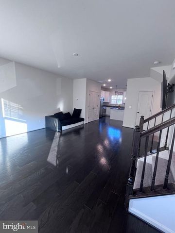 2429 DRAKE LN, Fredericksburg, VA 22408