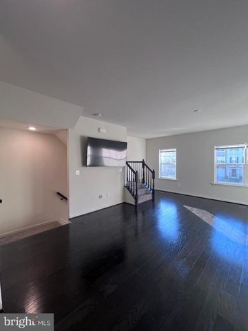 2429 DRAKE LN, Fredericksburg, VA 22408