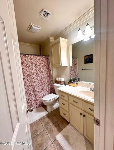 154 La Rue Vil, Lafayette, LA 70508