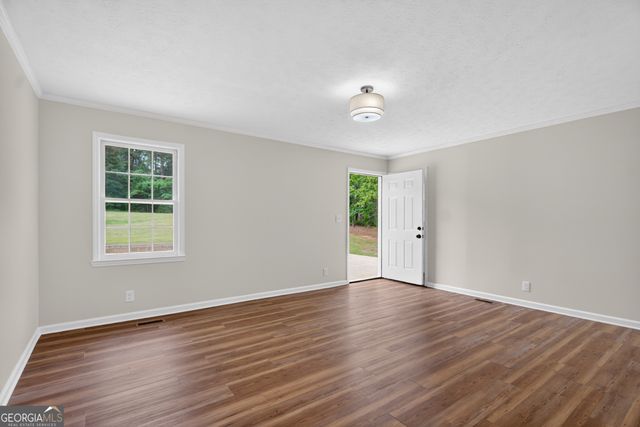 660 Bartley Road, Lagrange, GA 30241