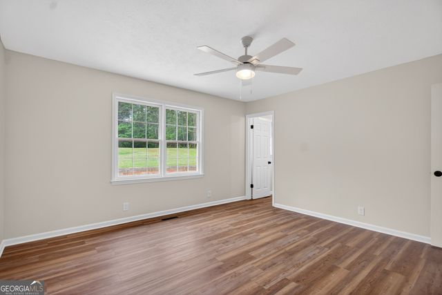 660 Bartley Road, Lagrange, GA 30241