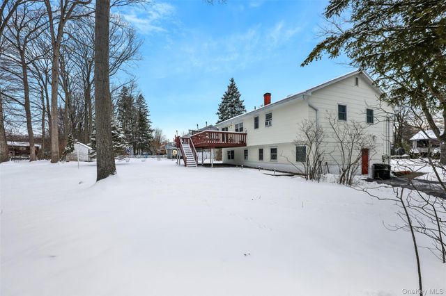 27 Rinne Road, Nanuet, NY 10954