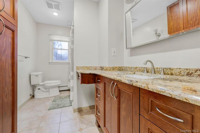 27 Rinne Road, Nanuet, NY 10954