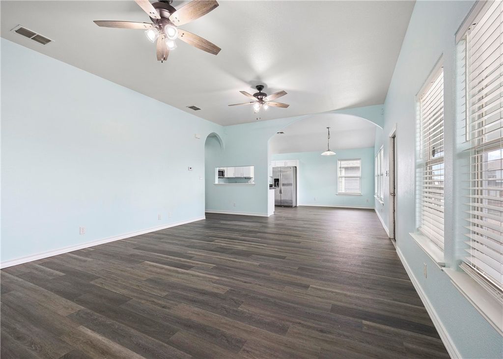 4033 Laguna Shores, Corpus Christi, TX 78418 — photo 4