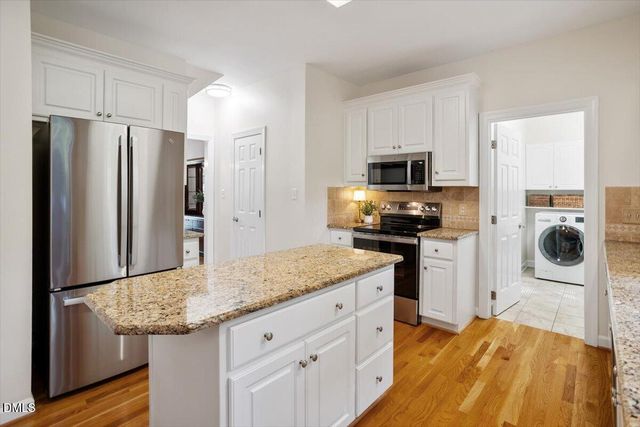 300 Parkgate Drive, Cary, NC 27519