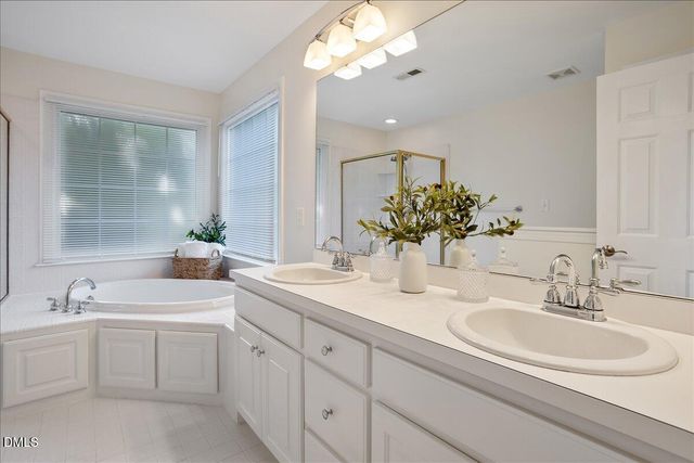 300 Parkgate Drive, Cary, NC 27519