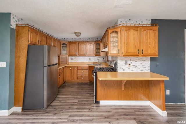 3823 15th Street, Moline, IL 61265