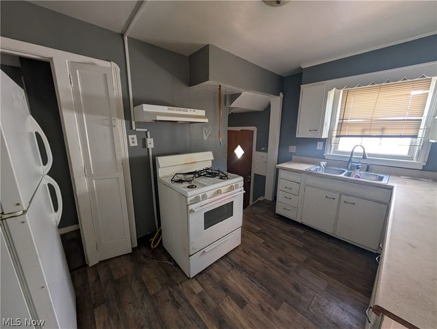 3880 E 154th Street, Cleveland, OH 44128