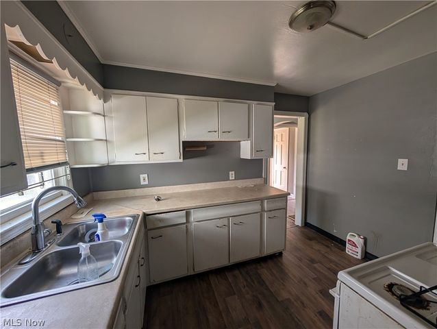 3880 E 154th Street, Cleveland, OH 44128