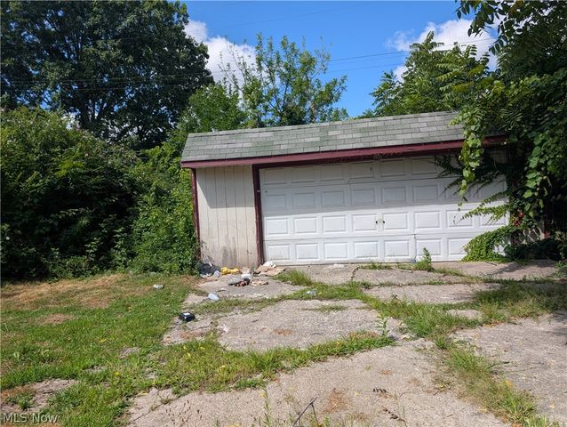 3880 E 154th Street, Cleveland, OH 44128