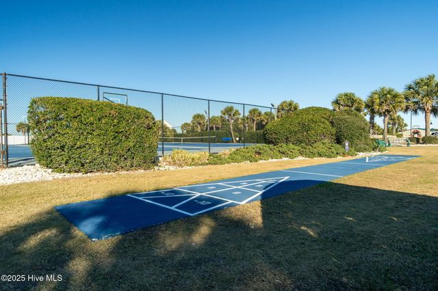 1904 E Fort Macon Road 236, Atlantic Beach, NC 28512