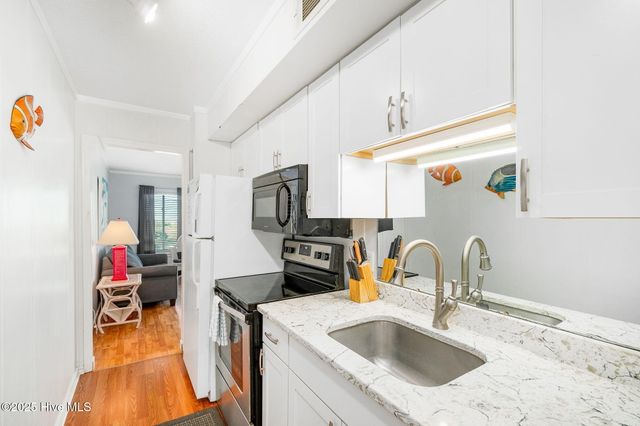 1904 E Fort Macon Road 236, Atlantic Beach, NC 28512