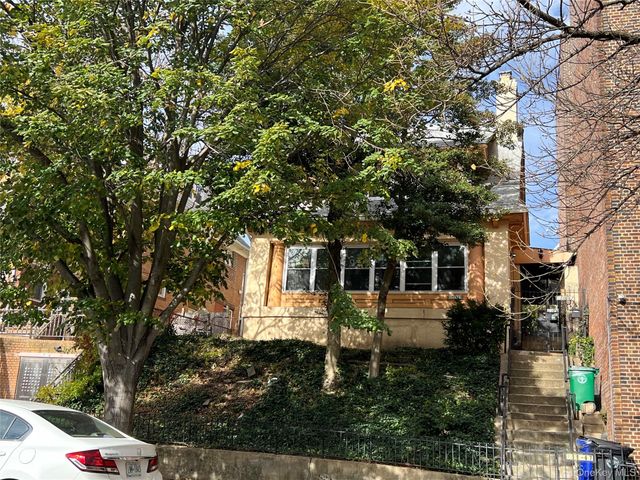 150-67 87 Avenue, Briarwood, NY 11432