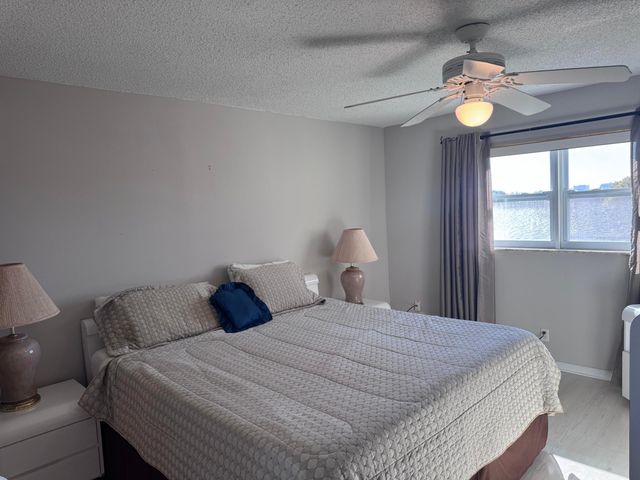300 NE 26th Avenue 4030, Boynton Beach, FL 33435