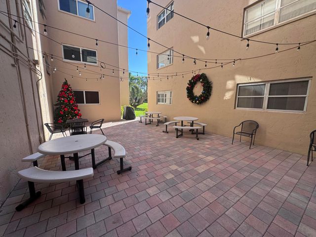 300 NE 26th Avenue 4030, Boynton Beach, FL 33435