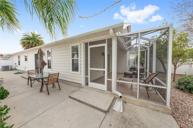 1762 MEADOWLARK AVENUE, The Villages, FL 32162