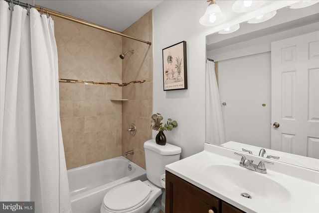 8611 KELSO TER, Gaithersburg, MD 20877