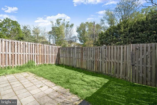 8611 KELSO TER, Gaithersburg, MD 20877