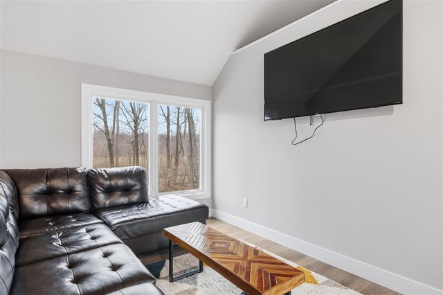 10290 Old Grand Beach Road, Update, IN 46360