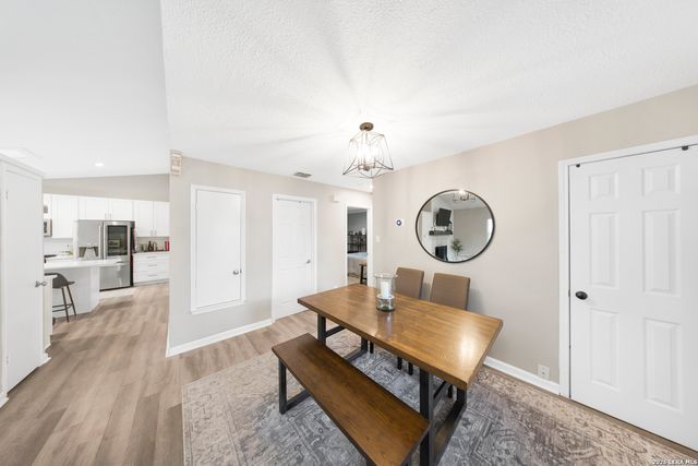 13623 High Chapel, San Antonio, TX 78231