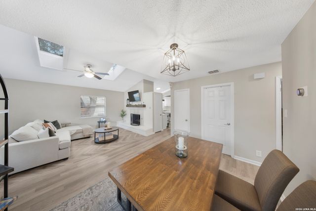 13623 High Chapel, San Antonio, TX 78231