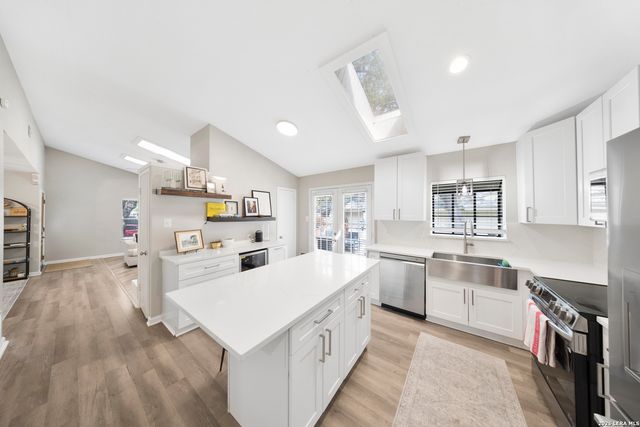 13623 High Chapel, San Antonio, TX 78231