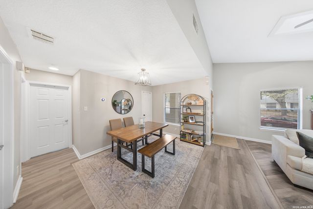 13623 High Chapel, San Antonio, TX 78231