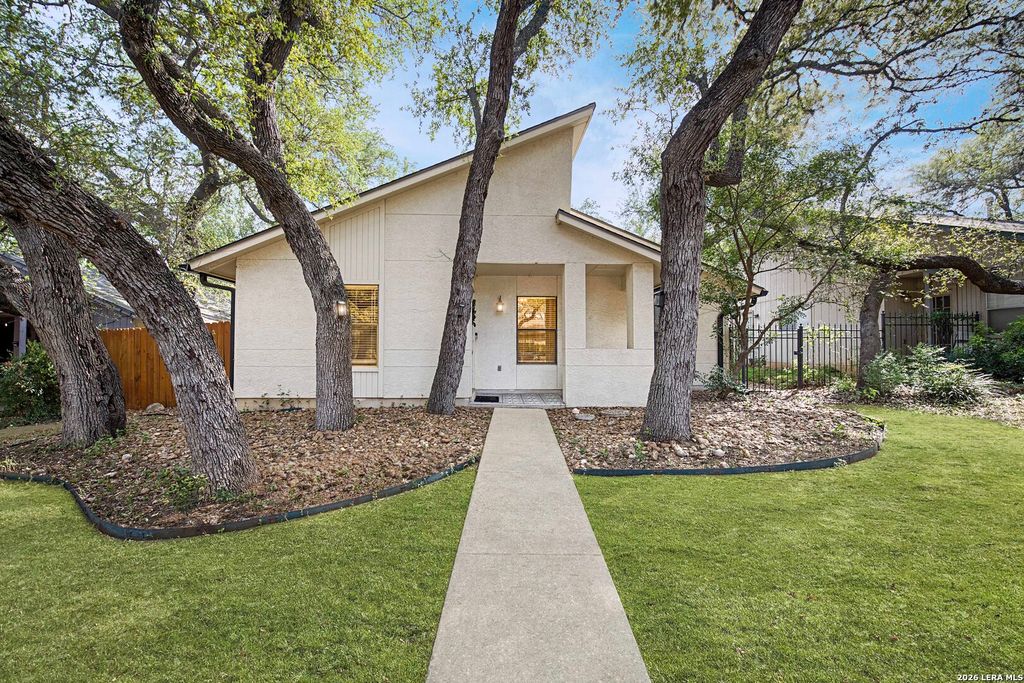 13623 High Chapel, San Antonio, TX 78231