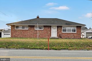 1931 S FORGE RD, Palmyra, PA 17078