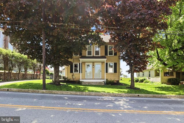 2152 CLOVERLEAF RD, Mount Joy, PA 17552