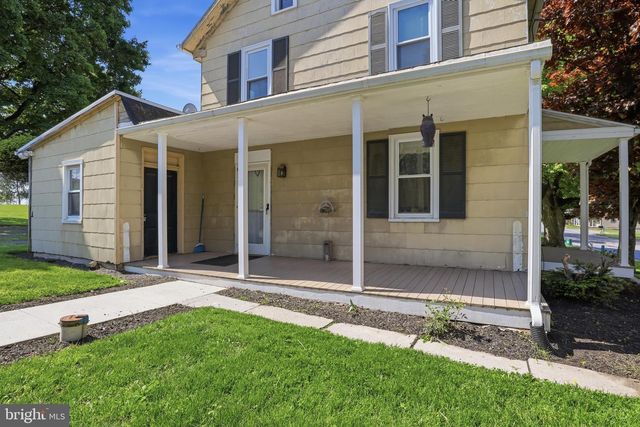 2152 CLOVERLEAF RD, Mount Joy, PA 17552