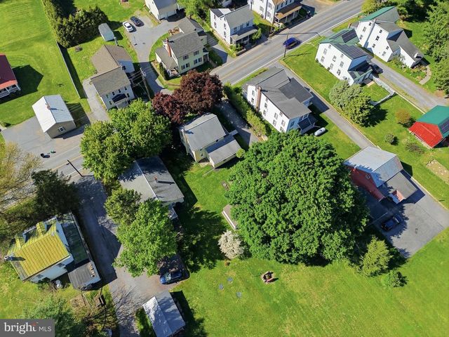 2152 CLOVERLEAF RD, Mount Joy, PA 17552