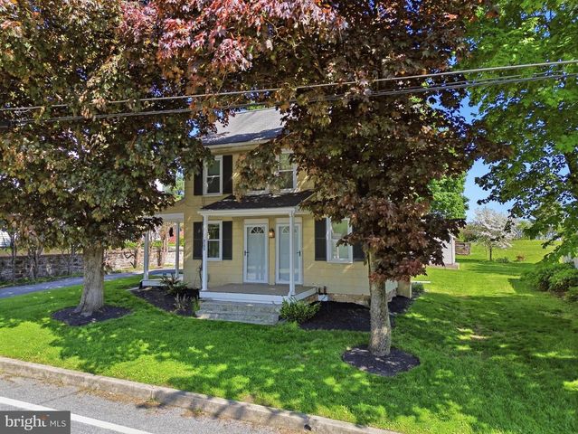 2152 CLOVERLEAF RD, Mount Joy, PA 17552