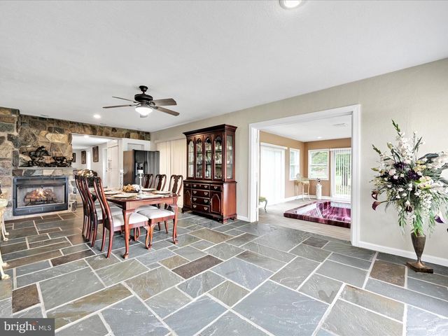 742 POWER RD, Manheim, PA 17545