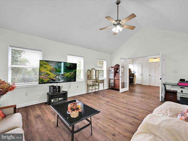 742 POWER RD, Manheim, PA 17545